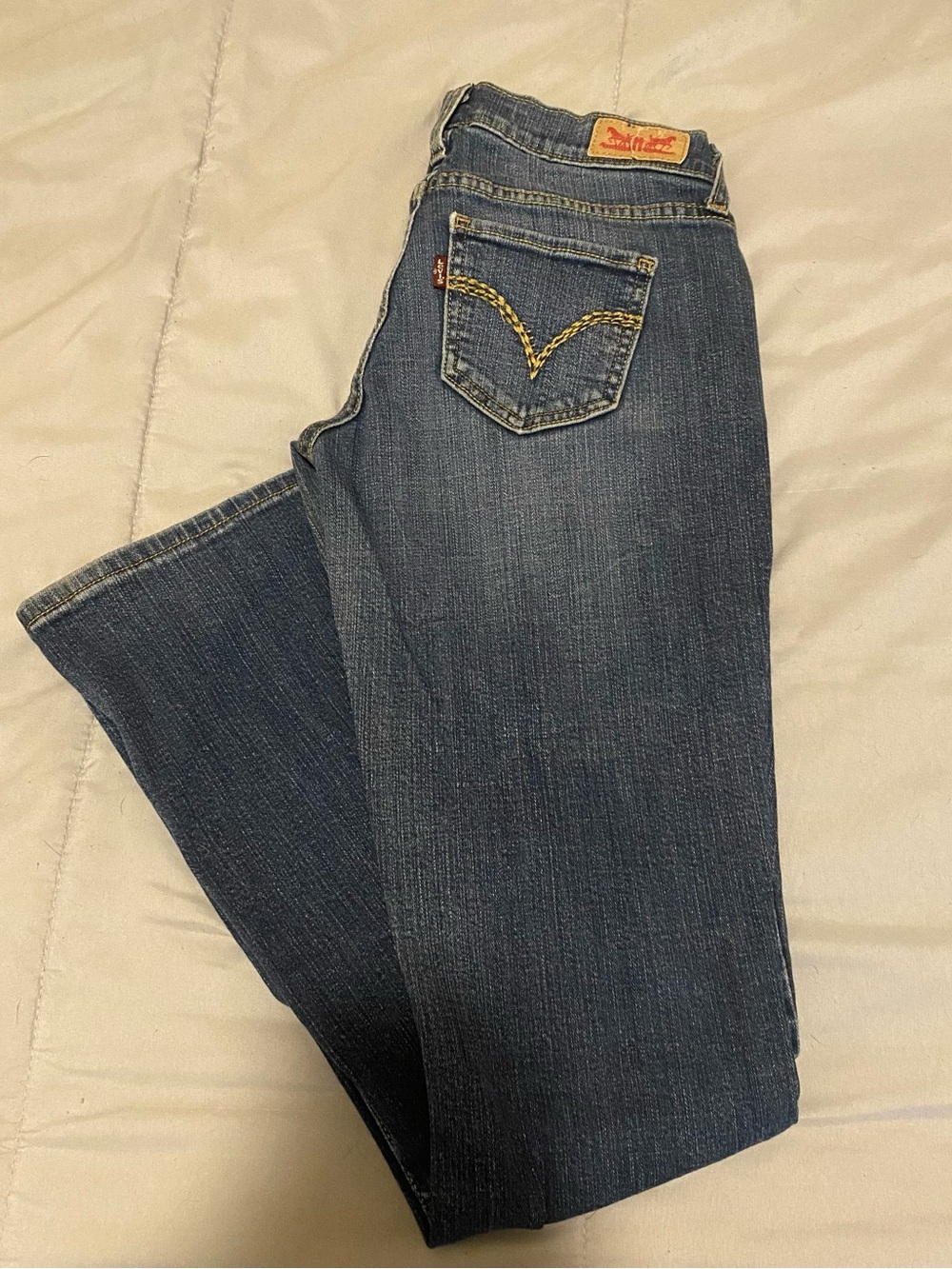 Levi's 524 Superlow Women's Dark Wash Bootcut Jeans Size 3US or 26